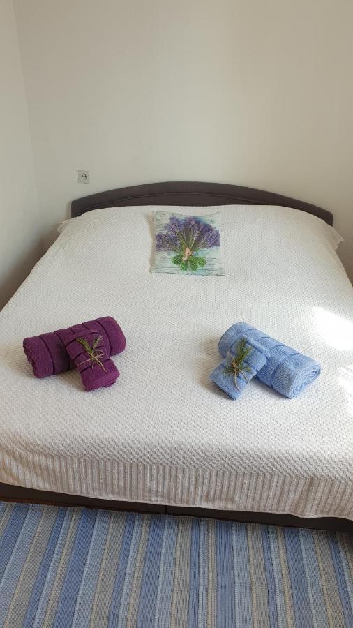 Apartman On The Beach - Nemira, Omis Apartman Kültér fotó